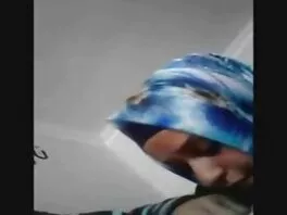 Малкият Teenie прецака видео в различни дупки (Amai порно клипове с българки Liu)